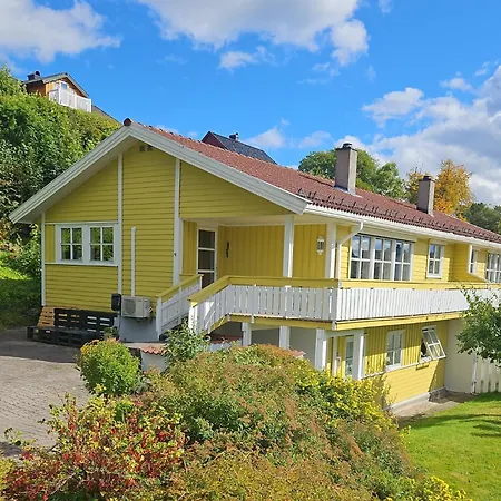 The Yellow Mailbox Lägenhet Skien
